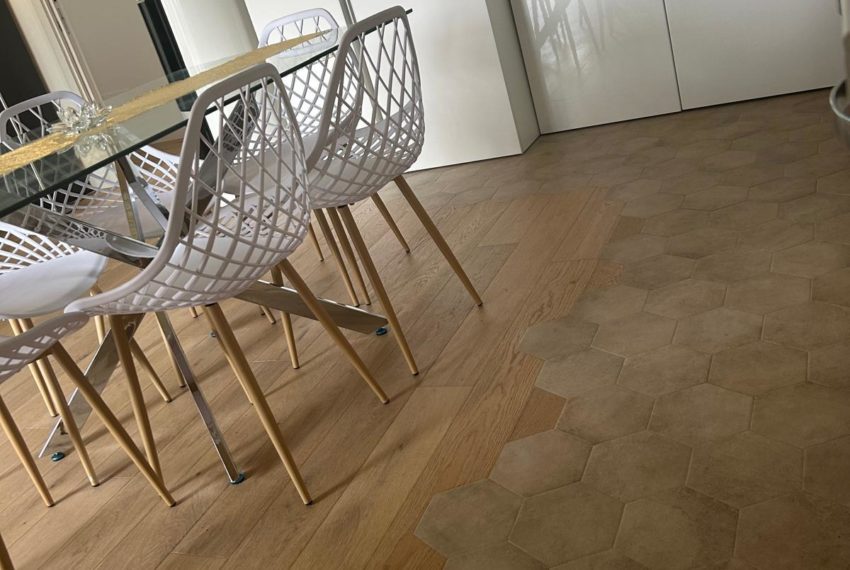 4_ dettagli parquet e ceramica cucina